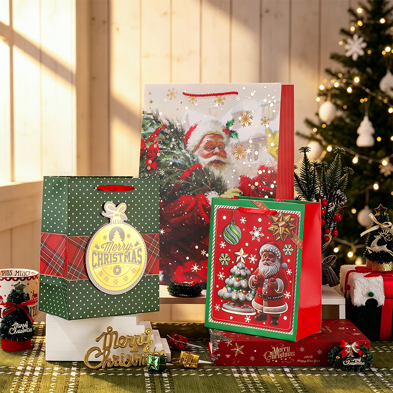 Christmas Printed Kraft Paper Gift Bag Seasonal Decorative